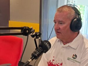 MEC for Finance Francois Rodgers visited Radio Khwezi